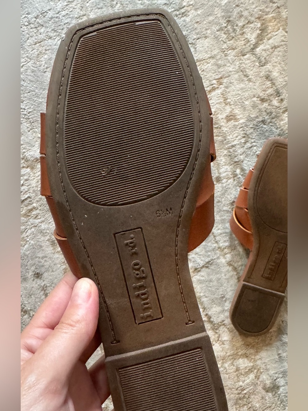 Old Money Style Women's Brown Slide Sandals - Picture 5 of 8